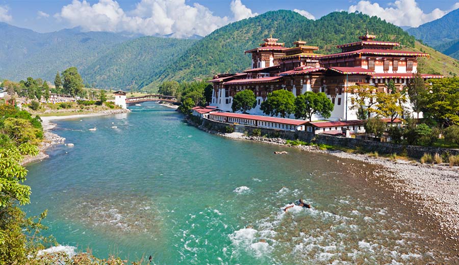 tourist places in bhutan
