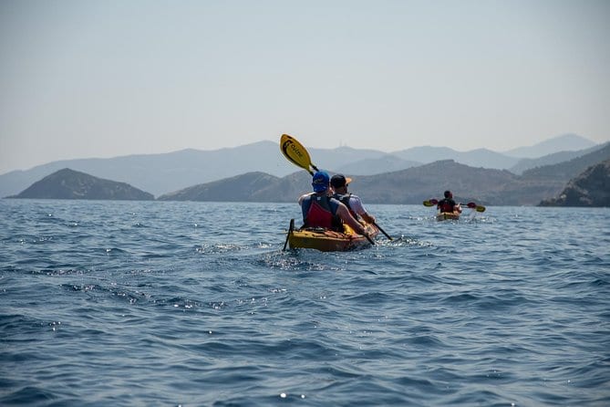 Sea Kayaking - Reasons to visit Vladivostok fall