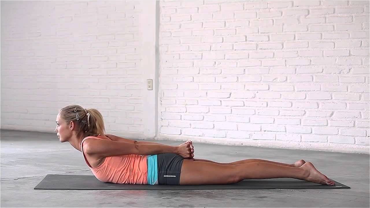 The snake pose - Yoga get rid Fat