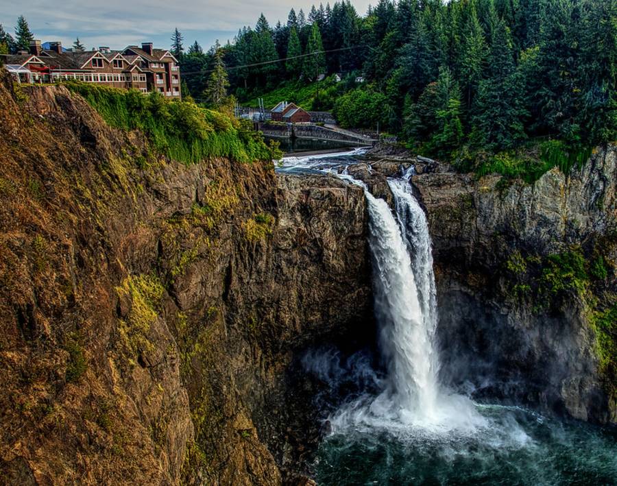 Snoqualmie Falls - Seattle Destinations