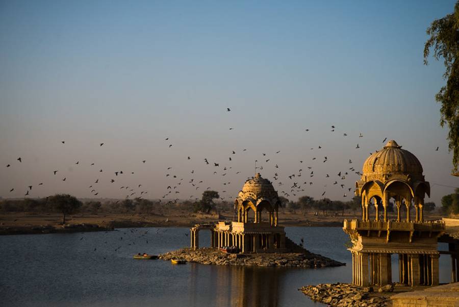 Gadi Sagar Lake, Jaisalmer, Rajasthan
