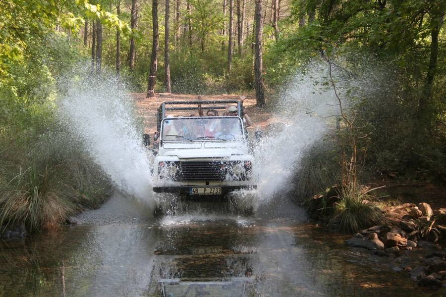 Jeep Safari Facts
