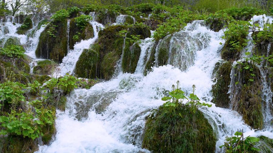 Plitvice Waterfalls - 10 most inspiring waterfalls in the world