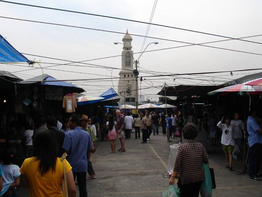Visit Chatuchak Market In Bangkok