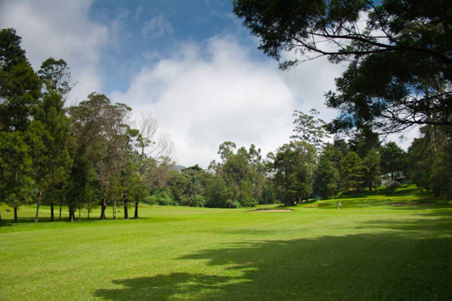 Golfing in Sri Lanka