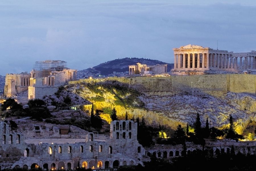 14 Places to Visit in Greece